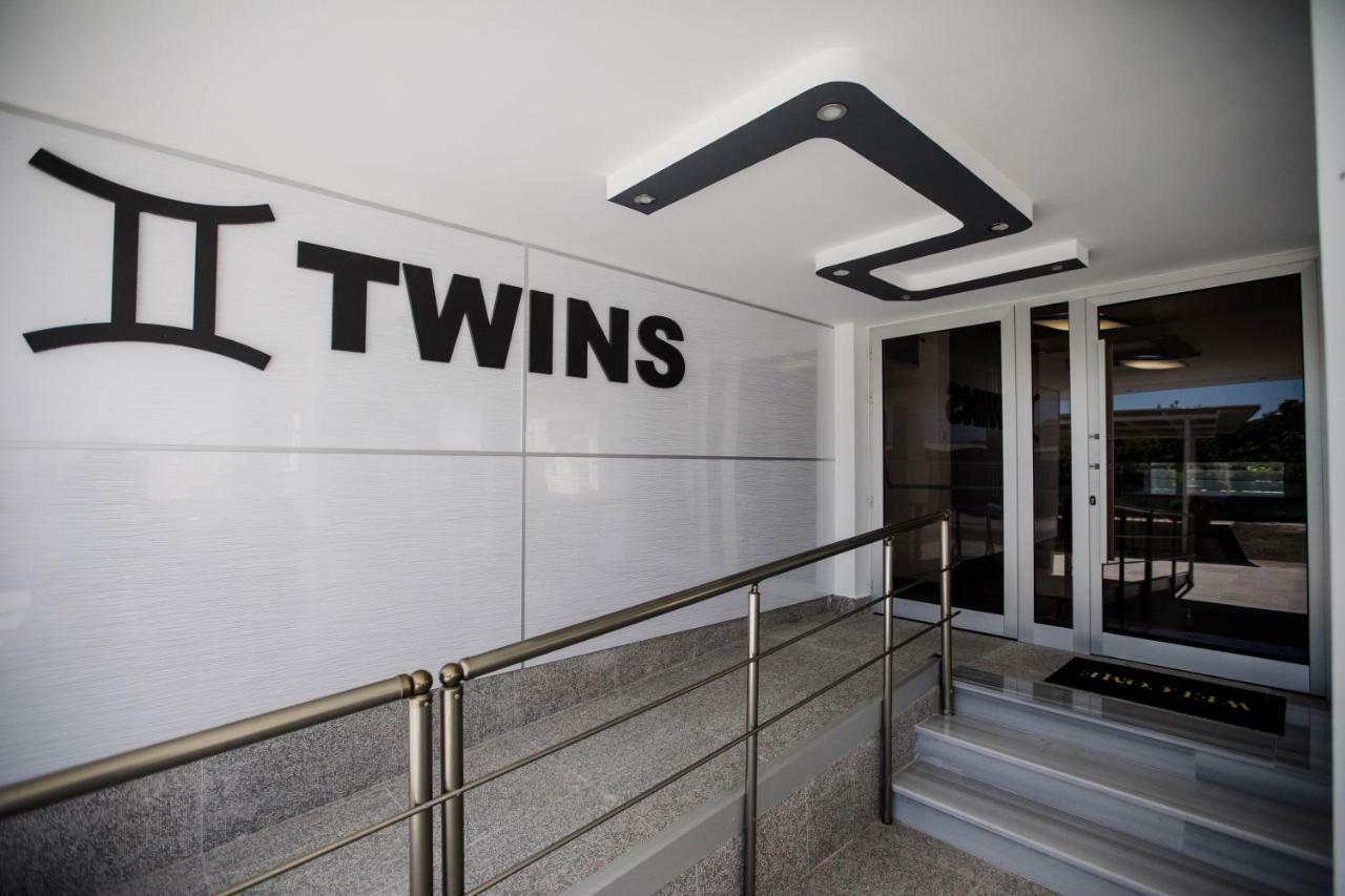 Twins Apartments カト・ピルゴス エクステリア 写真