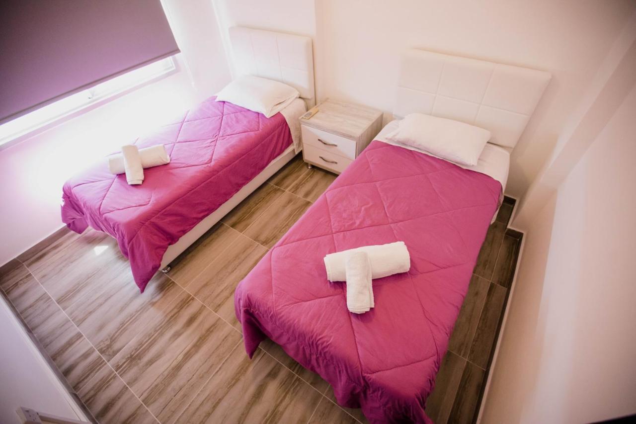 Twins Apartments カト・ピルゴス エクステリア 写真